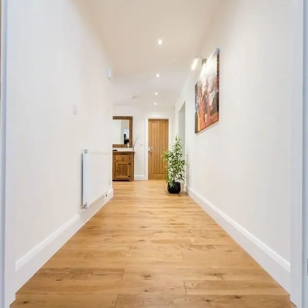 Augustus Engineered Oak Rustic Brushed & Golden Stained UV Oiled VE34 Augustus Engineered Oak Rustic Brushed & Golden Stained UV Oiled VE34